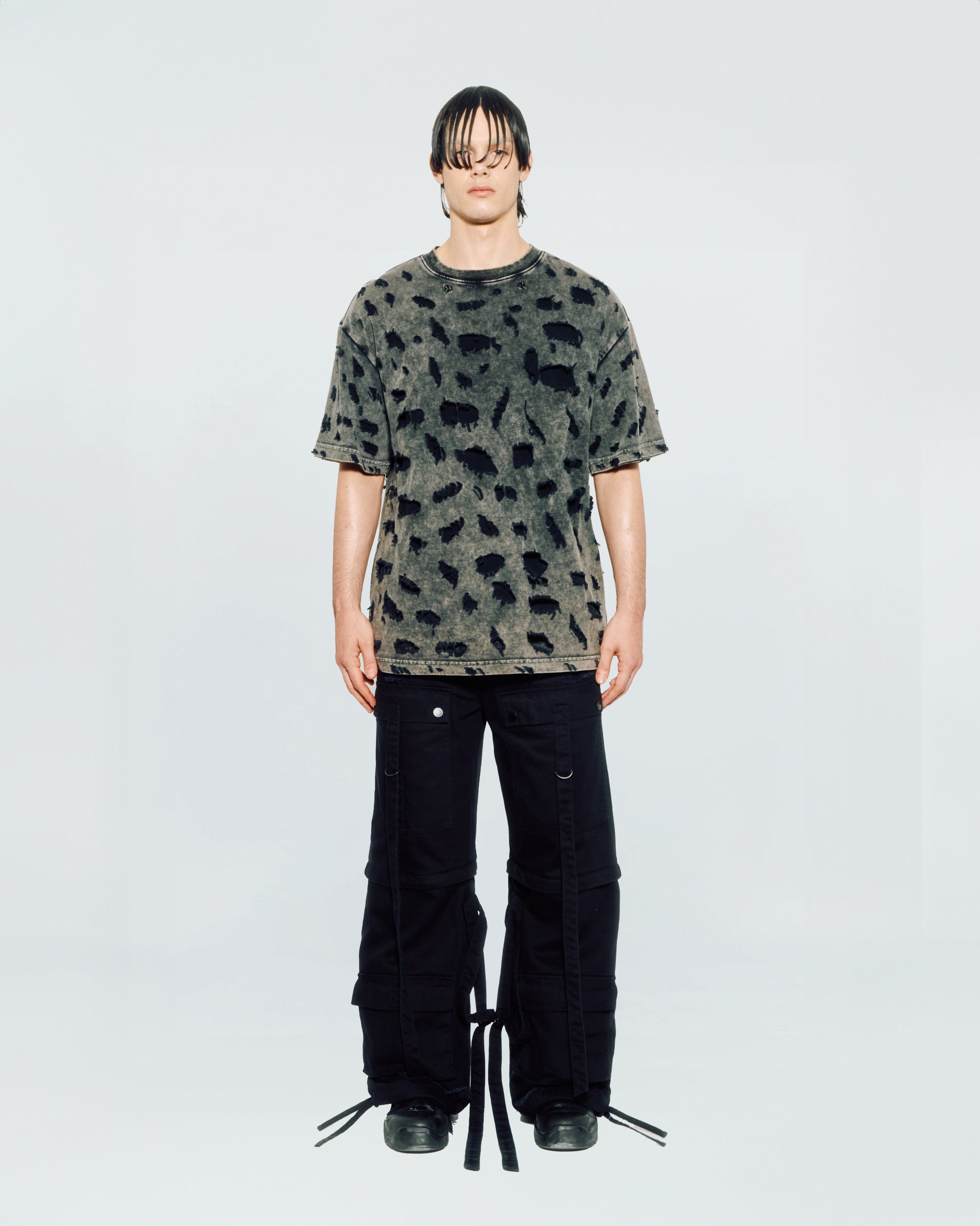 DISTRESSED LAYERED T-SHIRT