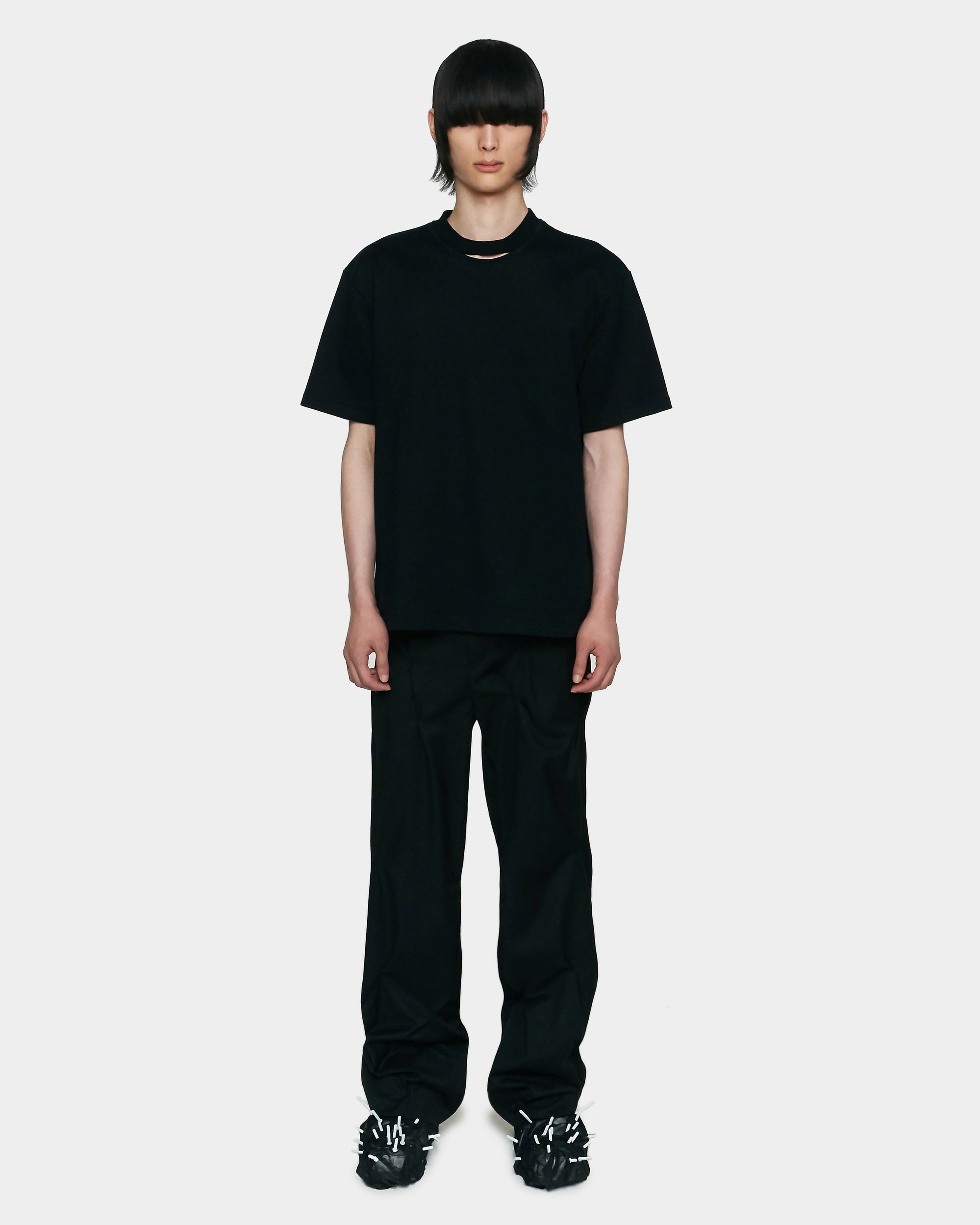 T-SHIRT EMBROIDERY FRONT